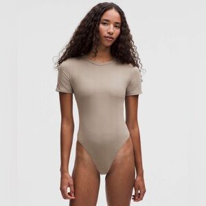 Lululemon Stretch Cotton Ribbed Short-Sleeve Bodysuit - Warm Ash Grey, Size S